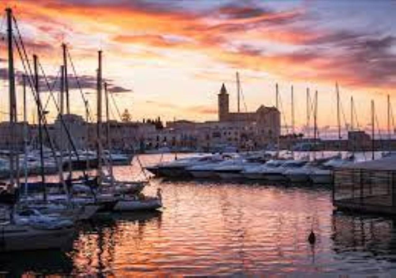Casa Vacanza -Trani Centro エクステリア 写真