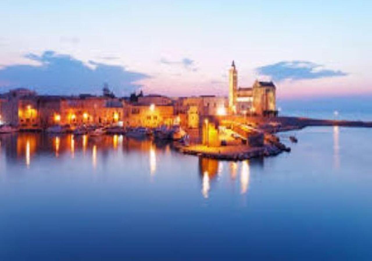 Casa Vacanza -Trani Centro エクステリア 写真